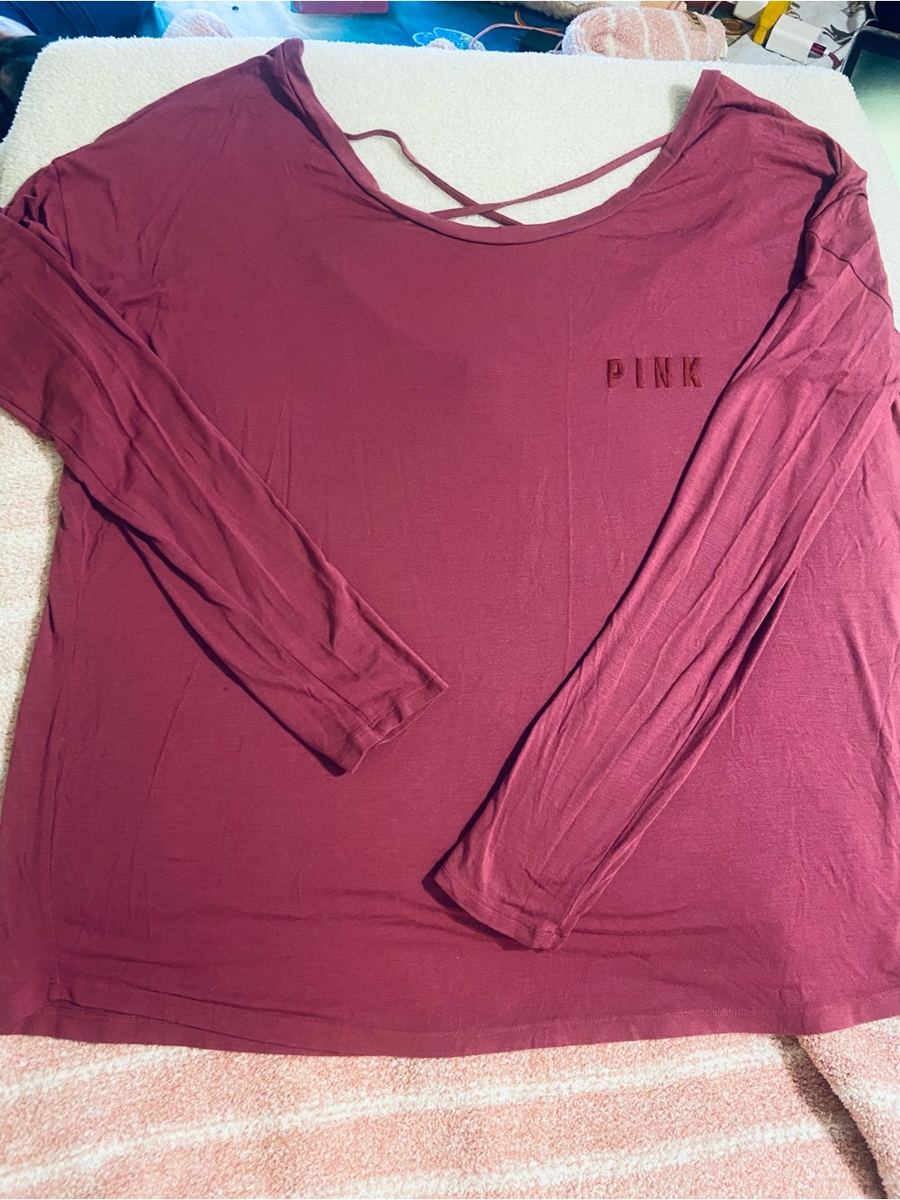 PINK Victoria's Secret Long Sleeve Scoop Neck Top in Burgundy